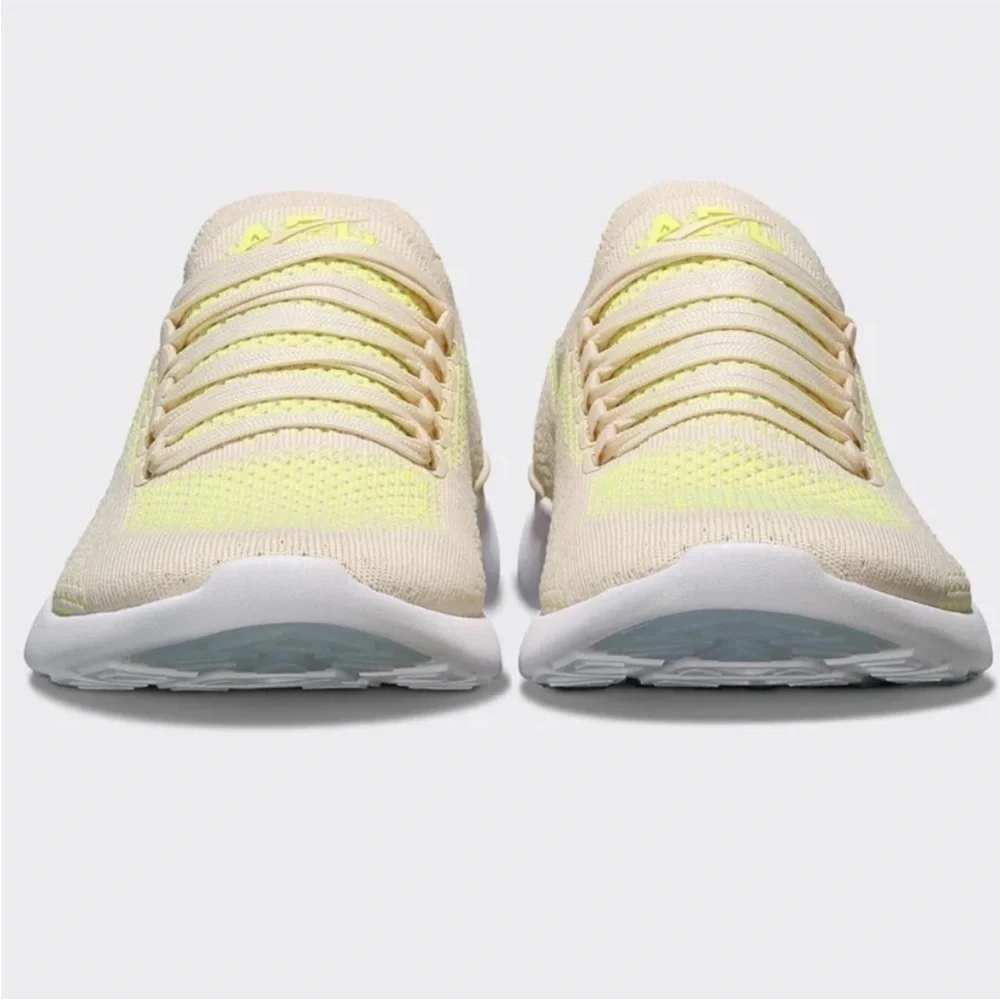 NEW APL Men’s TechLoom Breeze Beach / Energy / White Size 8.5 women 10
